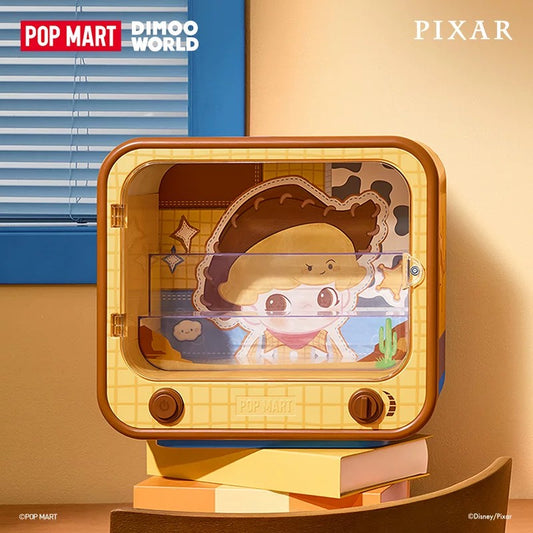 POPMART DIMOO WORLD × PIXAR, vitrina luminosa para televisor de la serie de colaboración