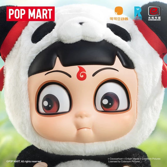 POPMART泡泡瑪特《哪吒之魔童鬧海》抱抱系列搪膠臉毛絨熊貓哪吒