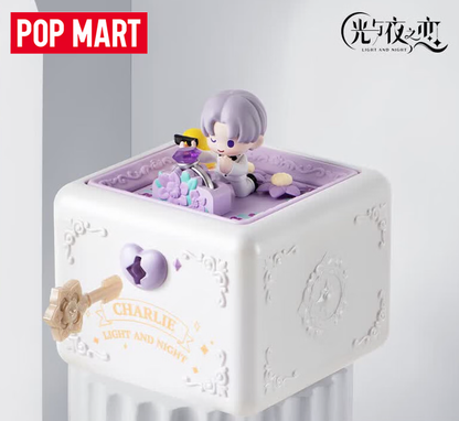 POPMART泡泡玛特 Amor entre la luz y la noche: Romance al revés · figura de escena de caja de anillos