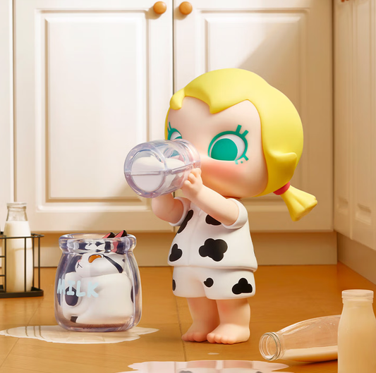 POPMART Baby Molly ฟิกเกอร์น่ารักและซุกซน กล่องสุ่ม